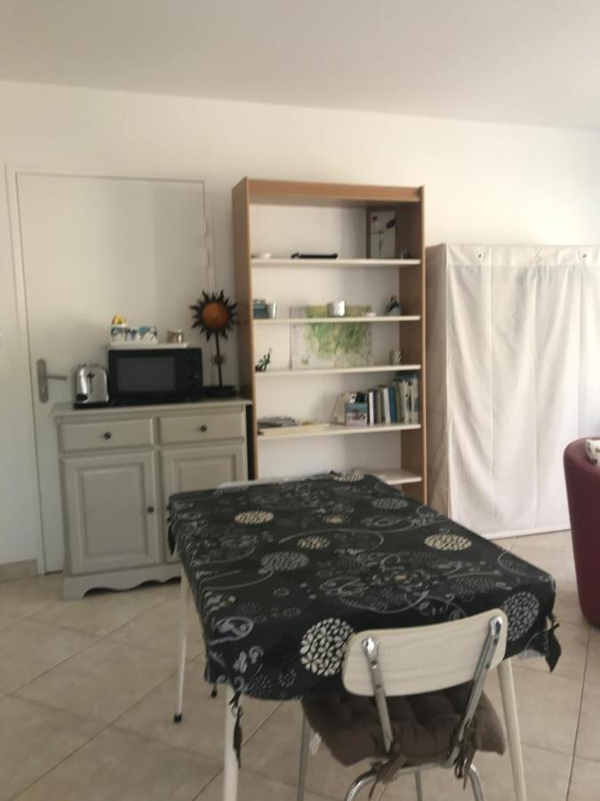Studio Neuf Climatise Les Fumades-Les Bains Exterior photo